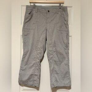 Women’s Kuhl Capri Pants Lightweight Hiking  Climbing Size 12 Gray